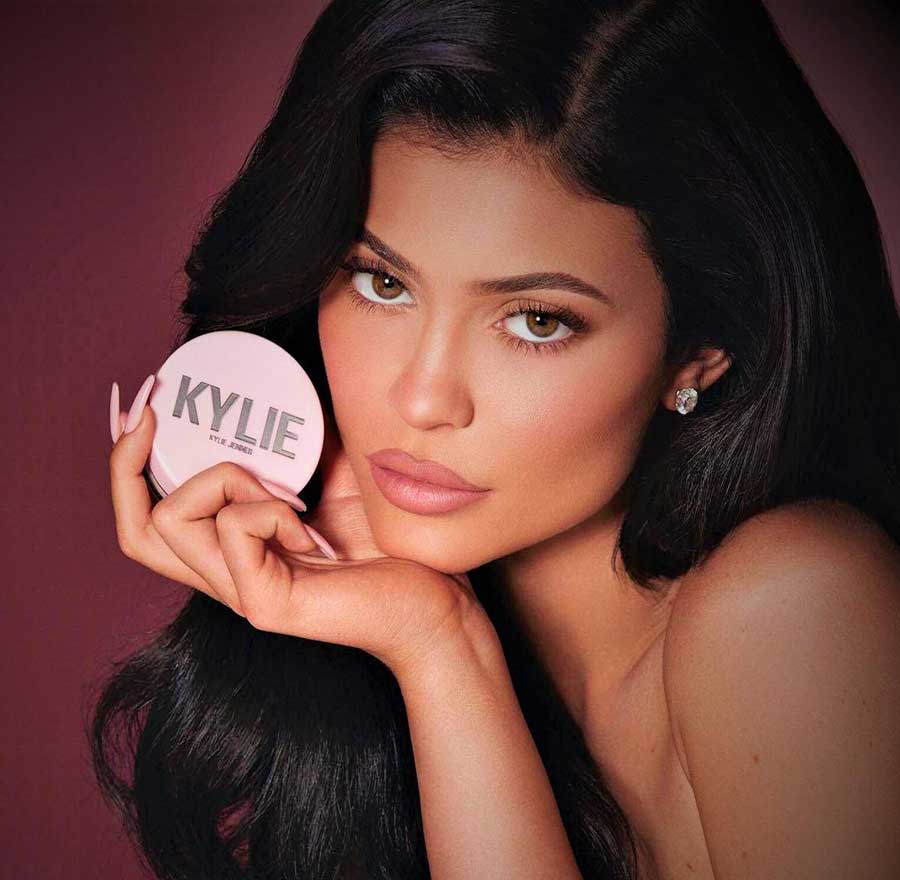 Kylie Jenner Net Worth- Lifestyle, Career, Unknown Facts, Quotes