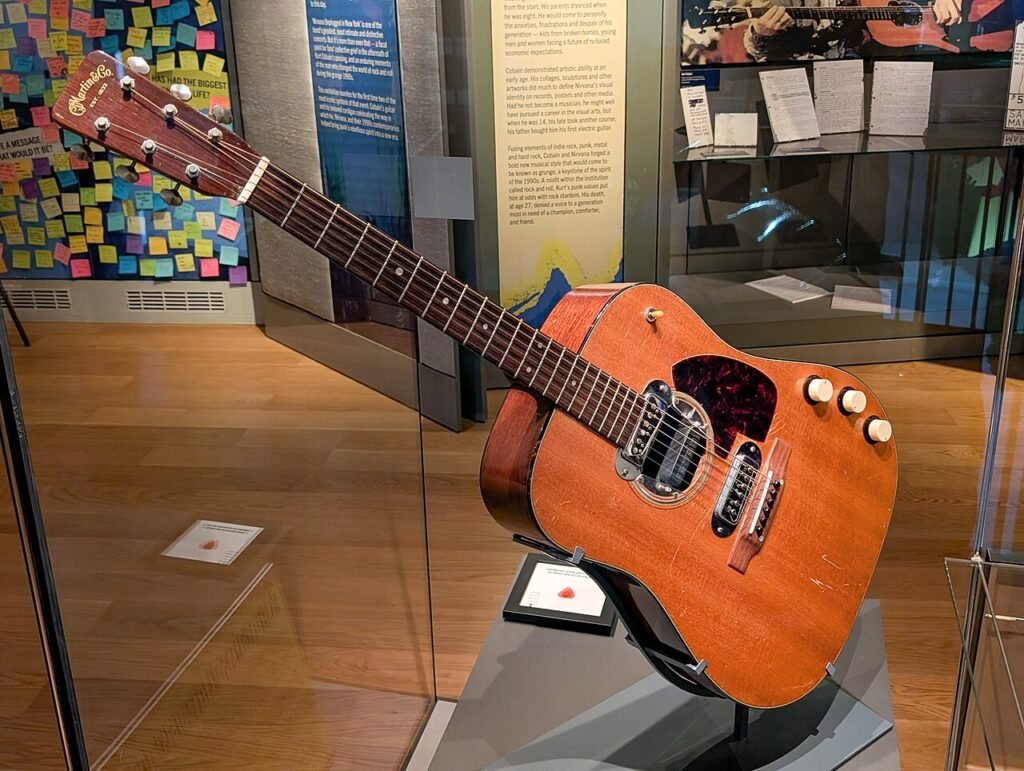 Kurt Cobain's MTV Unplugged Martin D-18E